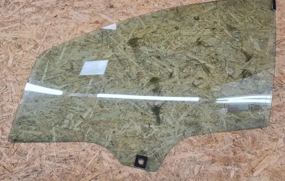 Fiat Grande Punto Front door window glass four-door 43R001583