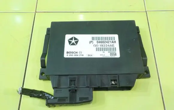 Chrysler 300 - 300C Parking PDC sensor 04602421AH