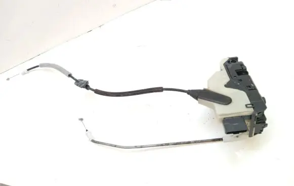 Citroen DS5 Front door lock 968691910B