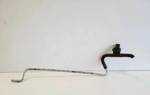 Volkswagen Touran I Engine coolant pipe/hose 038906081B