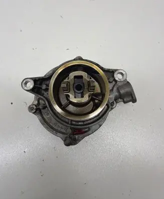 BMW 5 E60 E61 Vacuum pump 10611