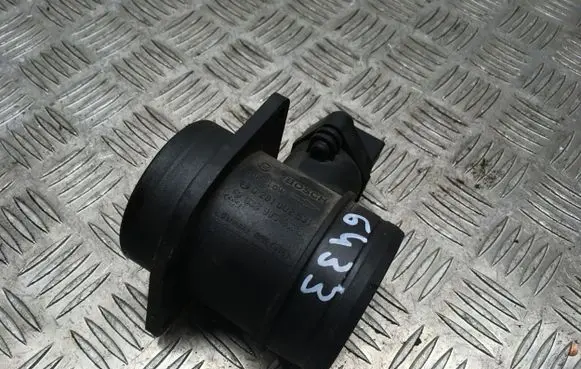 Volkswagen PASSAT B6 Mass air flow meter 0281002531 038906461B