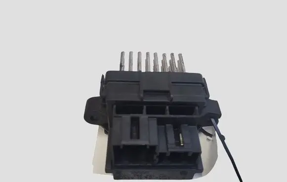 Opel Insignia A Heater blower motor/fan resistor 13503201 033011