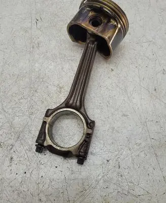 Audi A3 S3 8P Piston with connecting rod
