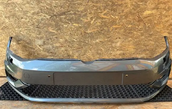 Volkswagen Golf VII Front bumper 5G0807221FL