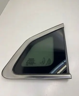 Nissan Qashqai Rear side window 43R001595 E000199