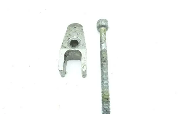 Mercedes-Benz A W169 Fuel Injector clamp holder 
