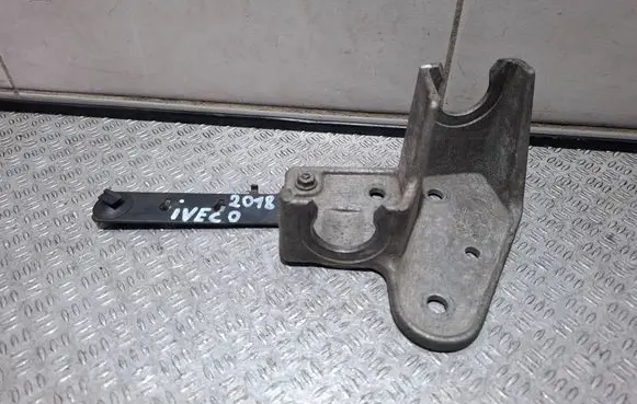 Iveco Daily 6th gen Gear shift cable bracket 8872940
