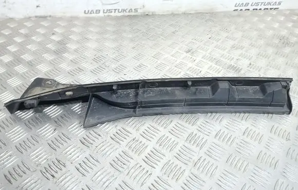 Mazda CX-7 Fender end trim E221507X2