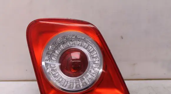 Volkswagen Jetta VI Tailgate rear/tail lights