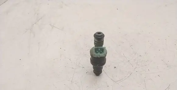 BMW 5 E39 Fuel injector 0280150415