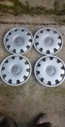 Audi A4 S4 B6 8E 8H R16 wheel hub/cap/trim 4B0601147D