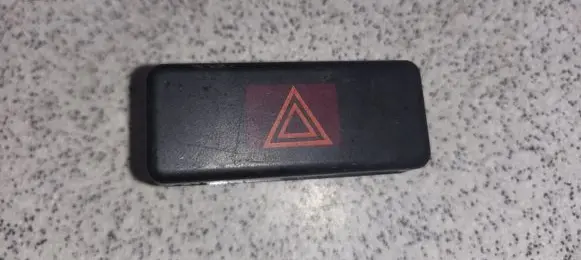 BMW 5 E39 Hazard light switch 8350947