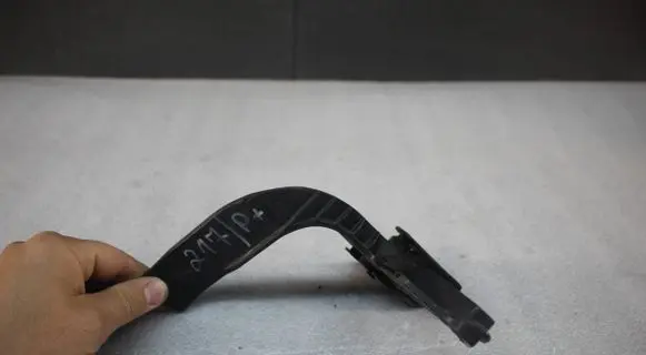 Opel Mokka B Engine bonnet (hood) release handle 9834873780