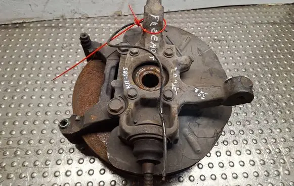 Fiat Freemont Front wheel hub spindle knuckle S25056185 5171102AC