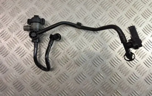 BMW X3 F25 Valve vacuum 7636144