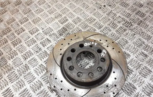Volkswagen Golf V Rear brake disc 