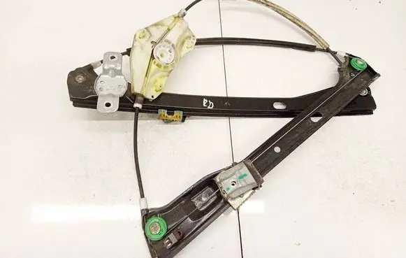 Volkswagen Jetta V Sliding door window regulator with motor