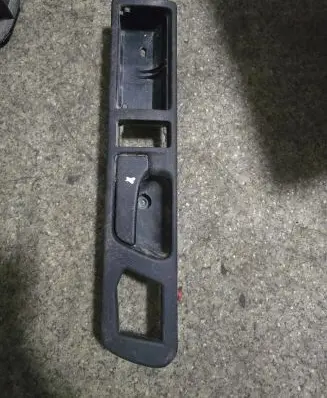 BMW 5 E34 Rear door interior handle 51228137387