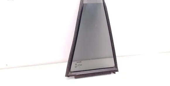 Toyota Verso Rear vent window glass 681880F010 681230F020
