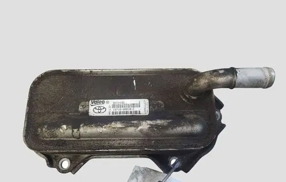 Toyota Avensis T250 Engine oil radiator 157100R010C HA1137