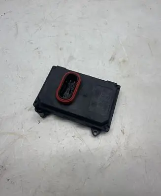 Volkswagen Touareg II Headlight ballast module Xenon 8U0941329
