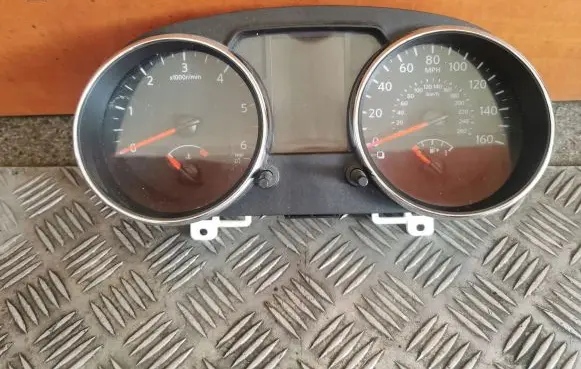 Nissan Qashqai Speedometer (instrument cluster) HP00ATLQ5