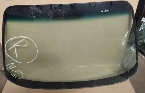 Hyundai Santa Fe Front windscreen/windshield window 