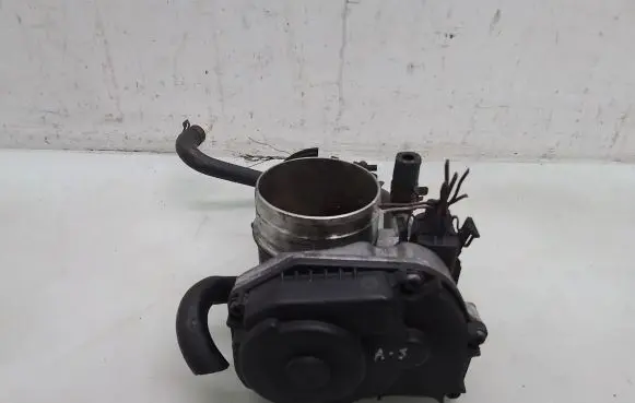 Audi A3 S3 8L Throttle valve 06A133064J