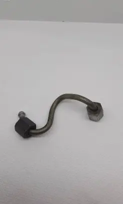 Fuel injector supply line/pipe