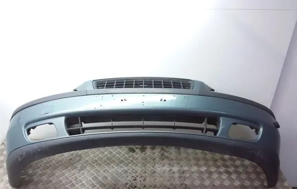 Volvo V70 Front bumper 09484239