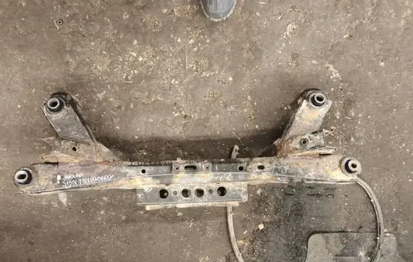 Toyota Avensis T250 Rear subframe 