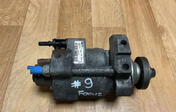 Ford Focus Fuel injection high pressure pump 1S4Q9B395BG R9044Z016A 1010096KWE