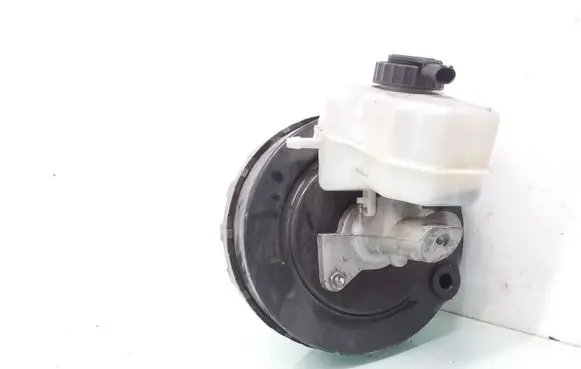 BMW 1 E81 E87 Brake booster 6775930