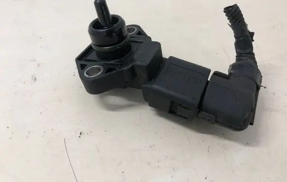 Volkswagen Sharan Air pressure sensor 038906051 0281002177