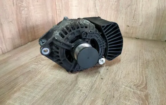 Opel Signum Generator/alternator 13125525