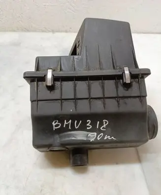 BMW 3 E30 Air filter box 1709739 7099450