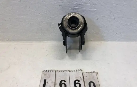 Volvo V60 Front lower control arm/wishbone 31406446