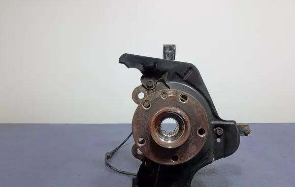 Fiat Tipo Front wheel hub spindle knuckle 