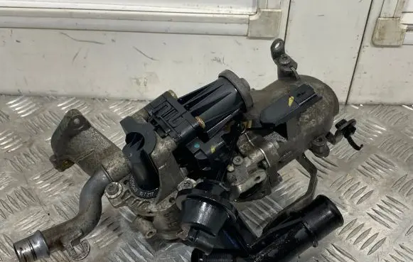 Ford Focus EGR valve cooler 702209040