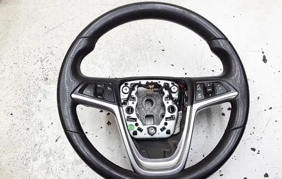 Opel Insignia A Steering wheel 13306881
