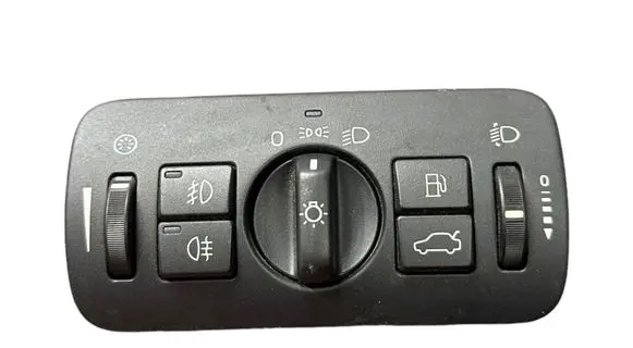 Volvo V70 Light switch 04066302 070906A