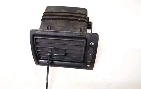 Ford Mondeo Mk III Dash center air vent grill 1s7ha018b09adw 1s7h-a018b09adw