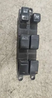 Nissan X-Trail T30 Electric window control switch