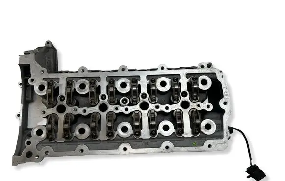Jaguar F-Pace Engine head G4D36090AC