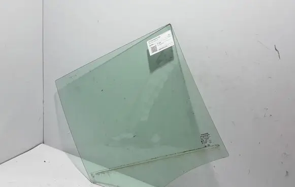 Volvo XC90 Rear door window glass 32244980
