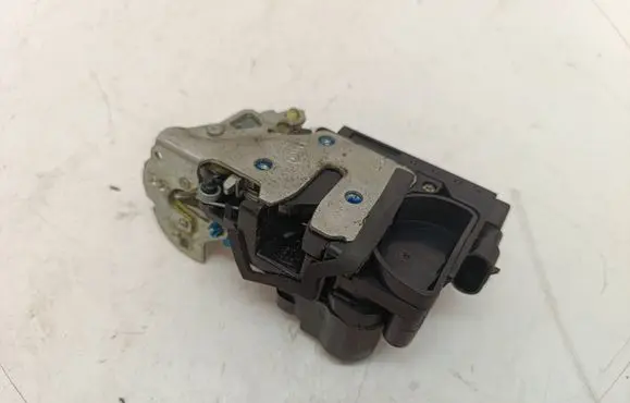 Chevrolet Spark Front door lock