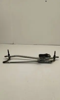Land Rover Evoque II Front wiper linkage and motor K8D217500