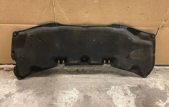 Engine bonnet/hood sound/heat insulation