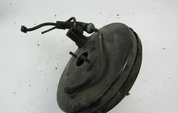 Volvo S40 Brake booster 4N512B195AL